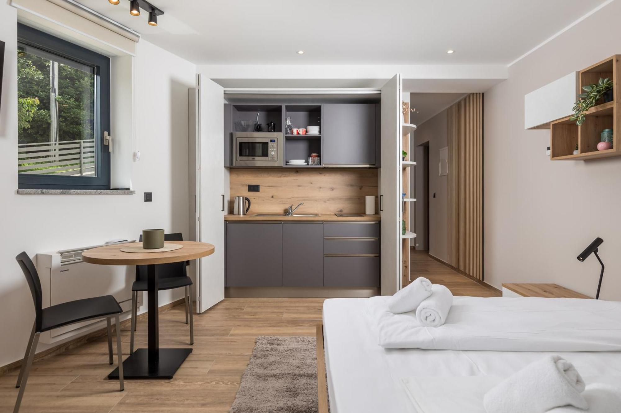 Belinda Apartments With Balcony Opatija Buitenkant foto