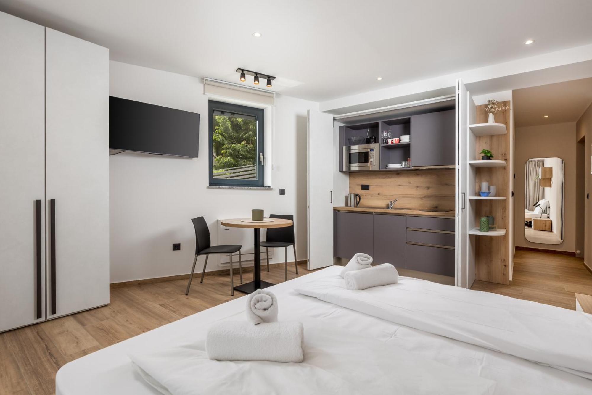 Belinda Apartments With Balcony Opatija Buitenkant foto