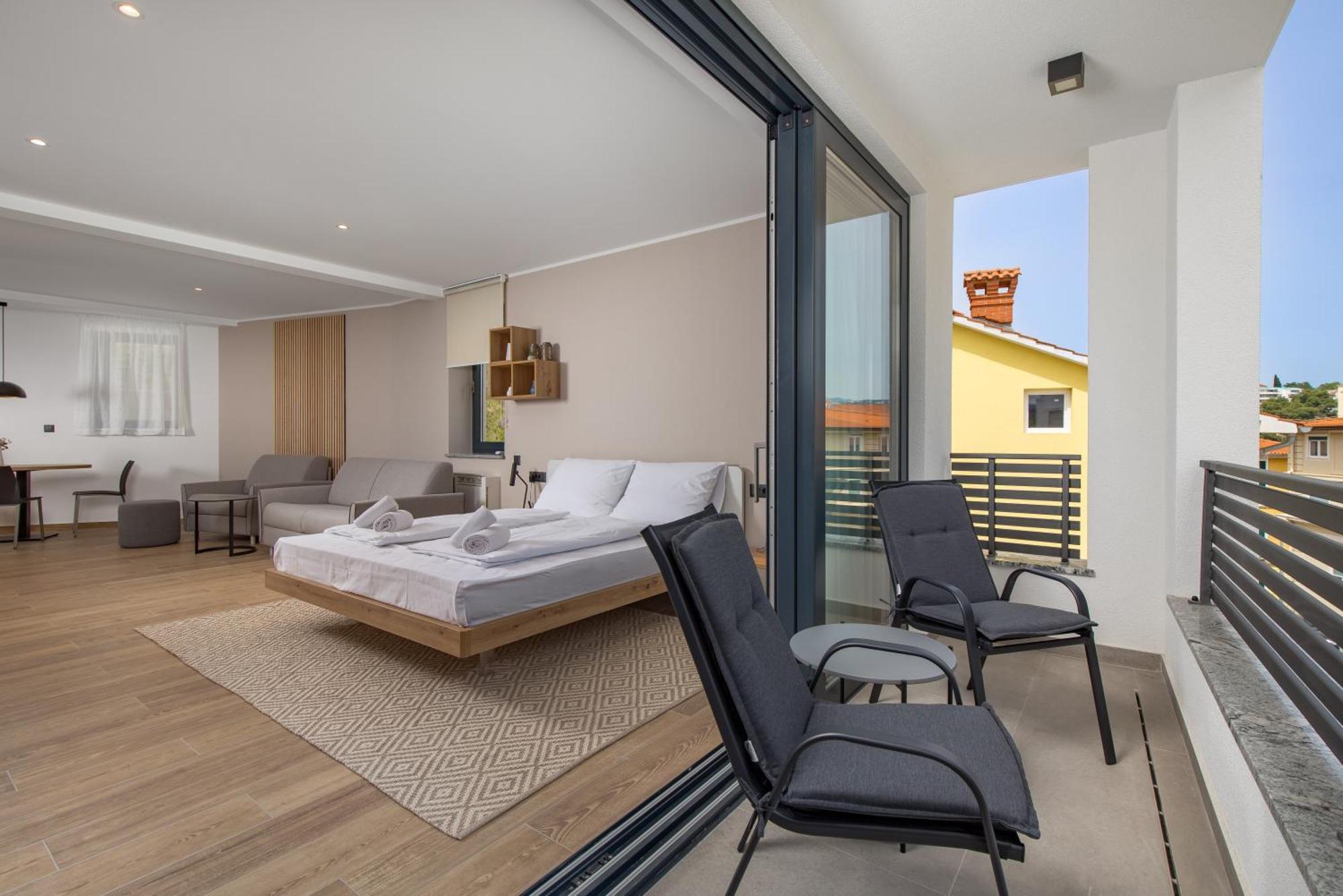 Belinda Apartments With Balcony Opatija Buitenkant foto