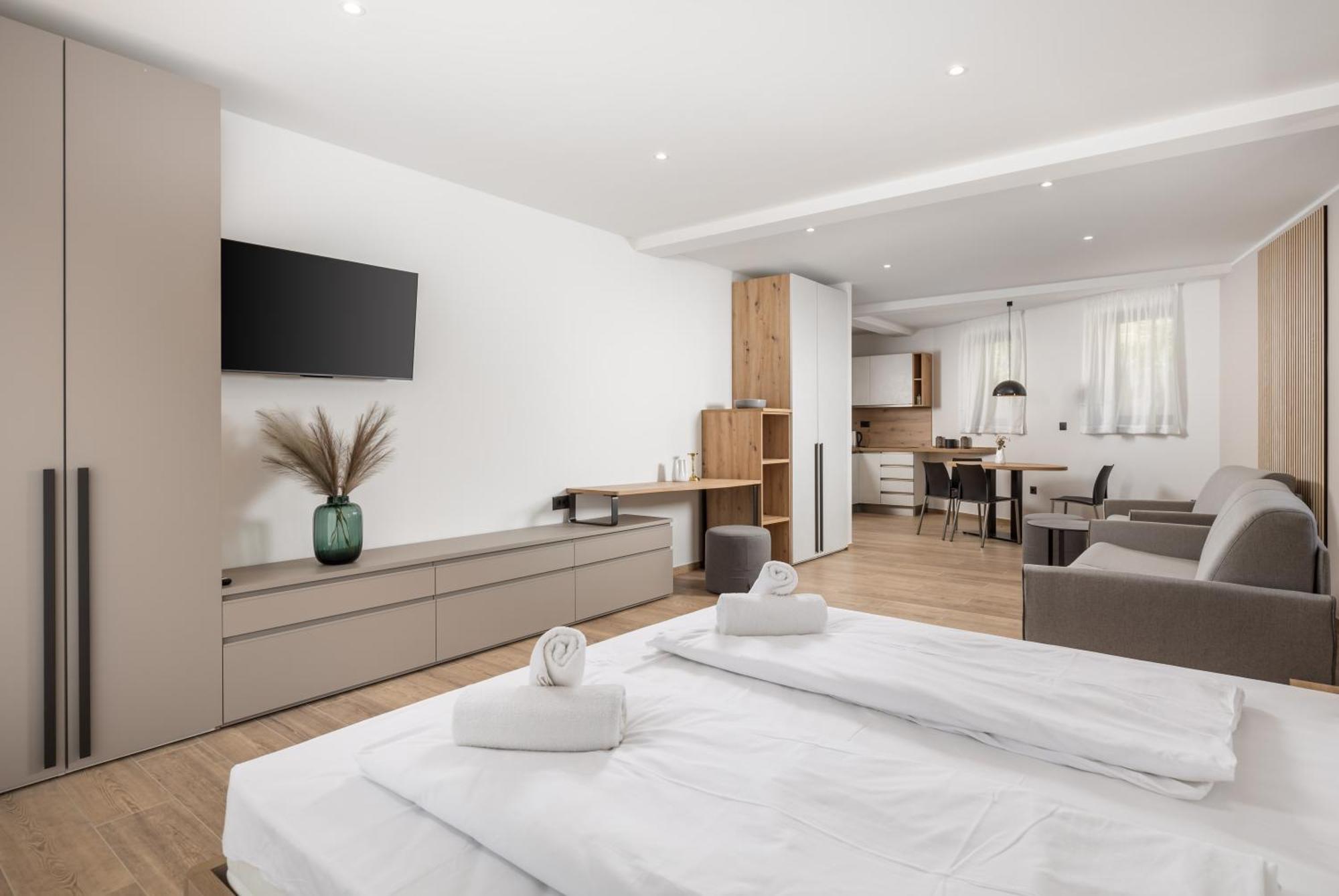 Belinda Apartments With Balcony Opatija Buitenkant foto