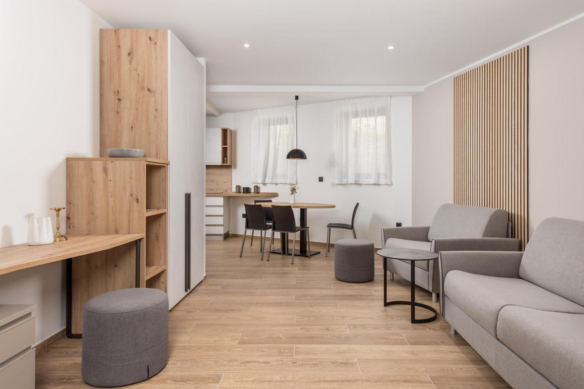 Belinda Apartments With Balcony Opatija Buitenkant foto